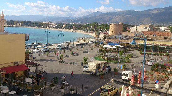 Palermo - Piazza Mondello