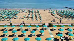 Jesolo Beach ( Hotel Janeiro)